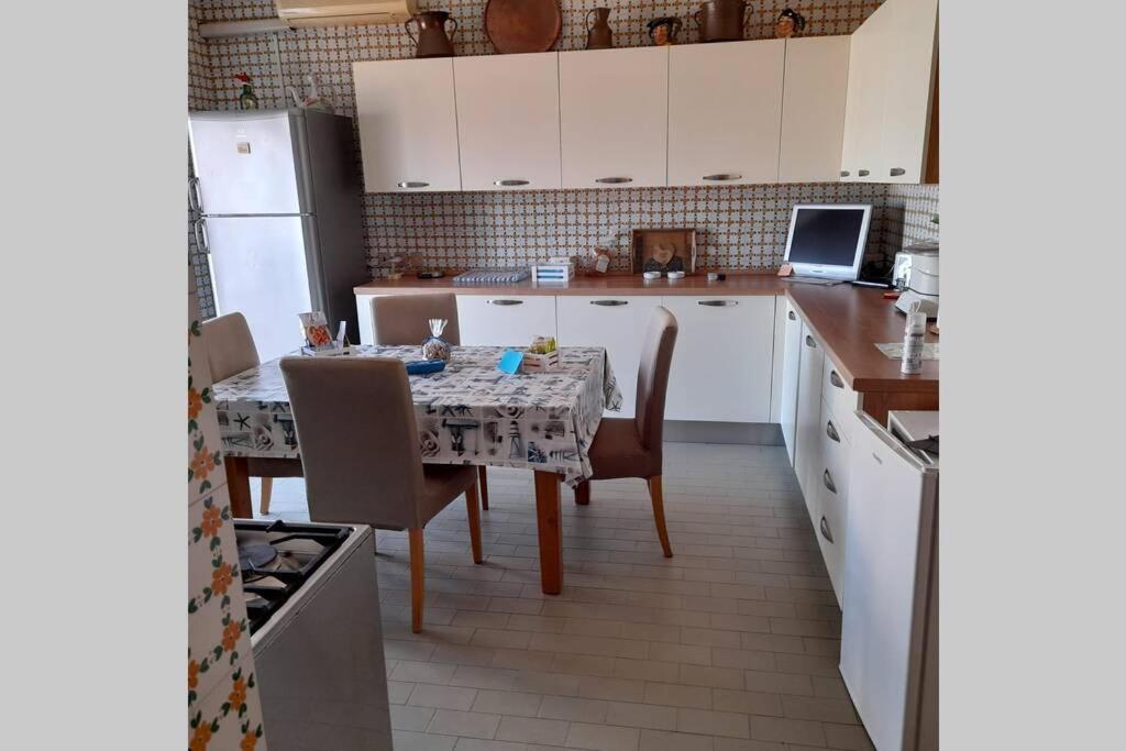 Appartamento Domus Flavia Termoli Esterno foto