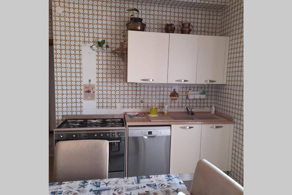 Appartamento Domus Flavia Termoli Esterno foto