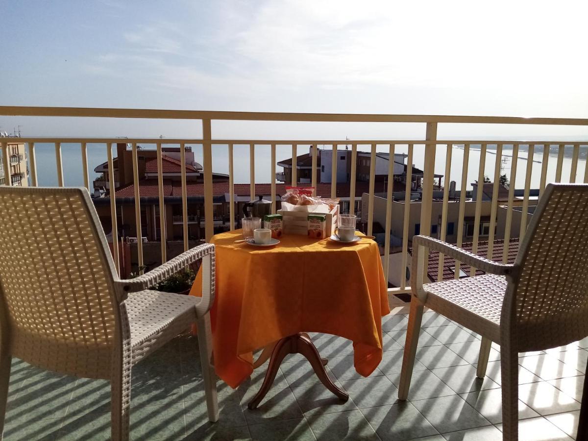 Appartamento Domus Flavia Termoli Esterno foto